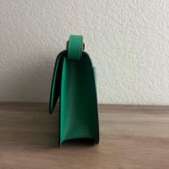 (SOLD) - Picture 4 of 11